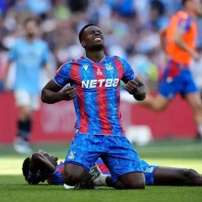 火速截胡！利物浦敲定格伊体检，合同僵局中锁定防线强援！